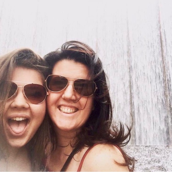 Sunshine Boutique - Picture 1 of 3